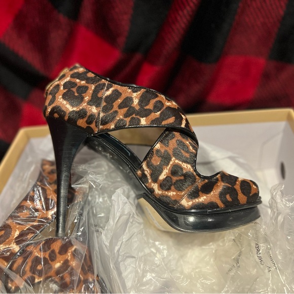 Michael Kors Elena Cross Strap Cheetah Heels!! - Picture 10 of 13